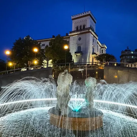 Szyndzielnia Nowe Biznesowe Idealna Przestrzen Do Pracy I Odpoczynku & Parking - Workation - Bussiness Travel - Single Trip - Office - Delegacja - Sluzbowo Apartmán *