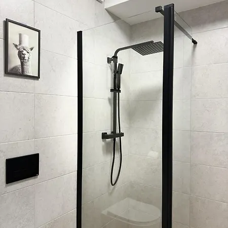 Apartment Szyndzielnia Nowe Biznesowe Idealna Przestrzen Do Pracy I Odpoczynku & Parking - Workation - Bussiness Travel - Work&stay - Single Trip - Corporation - Office - Delegacja - Sluzbowo Bielsko-Biala