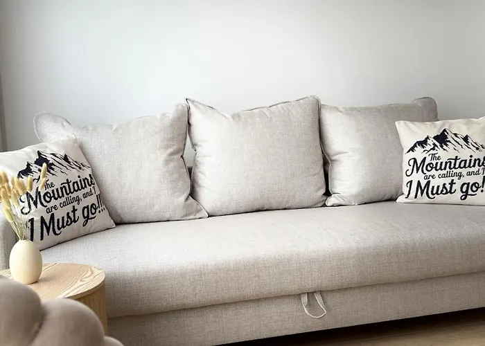 Szyndzielnia Nowe Biznesowe Idealna Przestrzen Do Pracy I Odpoczynku & Parking - Workation - Bussiness Travel - Single Trip - Office - Delegacja - Sluzbowo 아파트 *